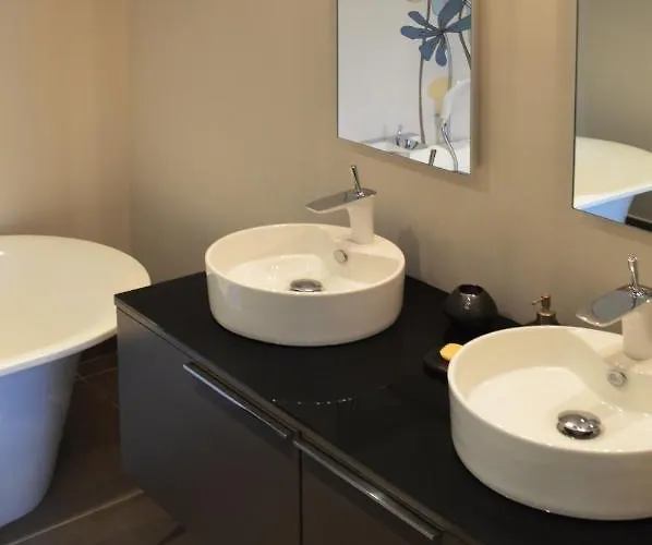 Alcazaba Luxury Apartment02 * Estepona