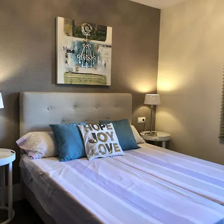 Alcazaba Luxury Apartment02 * Estepona